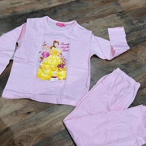Disney Princess Bella long sleeve pyjmas set!🩷